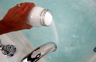 bain avec du bicarbonate de soude